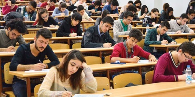 “2022 YKS Sonuçları Cinsiyetçi Eğitim Sisteminin Yansımasıdır”