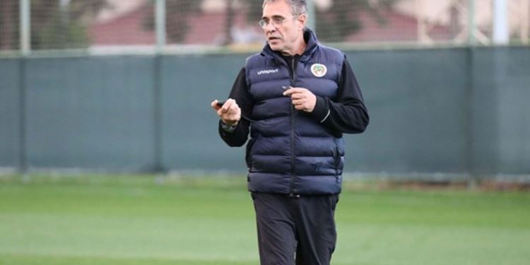Alanyaspor’da Ersun Yanal sistem değişikliğine gidiyor