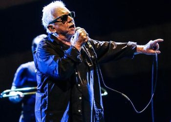 Animals grubunun kurucusu Eric Burdon önceki  gece İstanbullu müzikseverlerin karşısındaydı