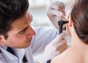 Dış Kulak Enfeksiyonu Belirtileri Nelerdir? (BSHA-Bilim ve Sağlık Haber Ajansı)