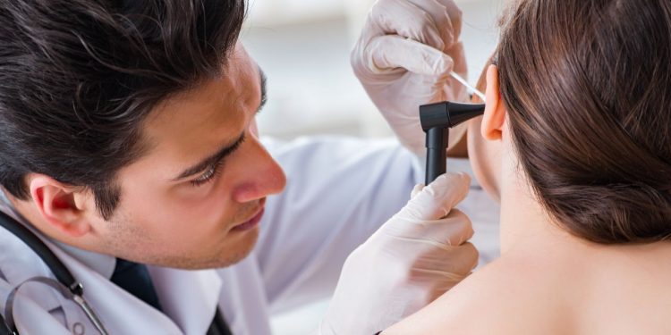 Dış Kulak Enfeksiyonu Belirtileri Nelerdir? (BSHA-Bilim ve Sağlık Haber Ajansı)