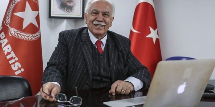 Doğu Perinçek kimdir? Vatan Partisi Genel Başkanı Doğu Perinçek nereli, kaç yaşında?