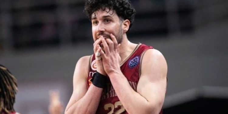 Galatasaray yenilerek veda etti