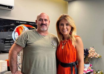 Göz Bebekleri Yere Bakan Gurbetçi İzmir’de Sağlığına Kavuştu 