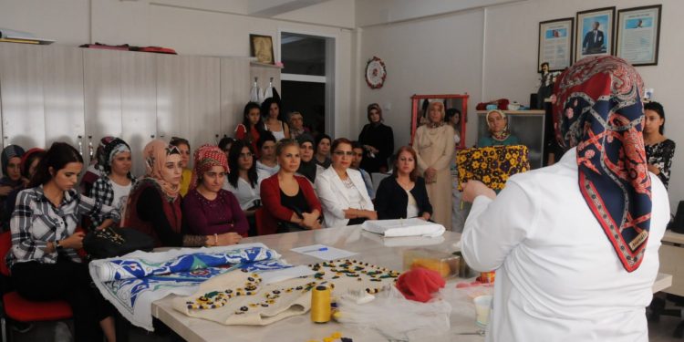 Halk Eğitimi Merkezleri, 73 Farklı Alanda Kurslarla Vatandaşlarımızı Bekliyor