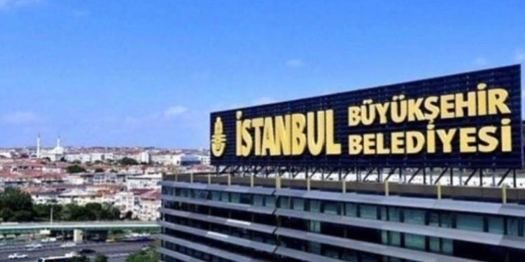 İBB’den AKP’li Üsküdar Belediyesi’ne sahte belge suçlaması
