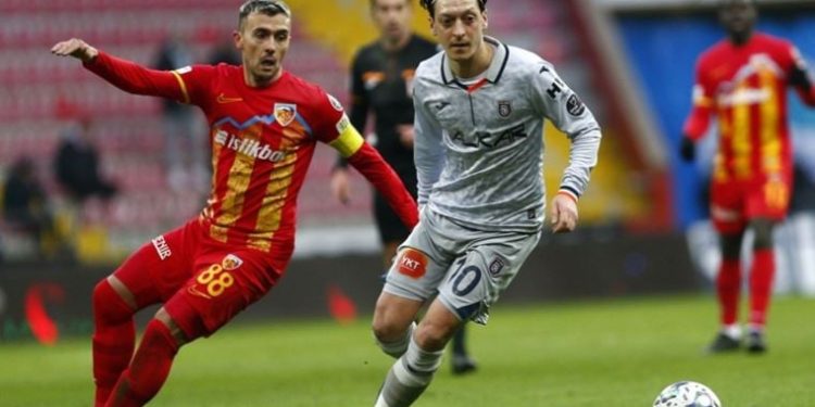 Mesut Özil’in vedası İspanyol basınında