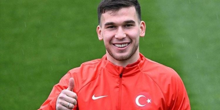 Milli futbolcu Mehmet Can Aydın: Ay-yıldızlı formayı giyeceğim için gurur duyuyorum