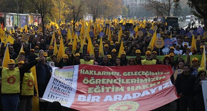 Öğretmenlere Yönelik Saldırı ve Hakaretler Kabul Edilemez!