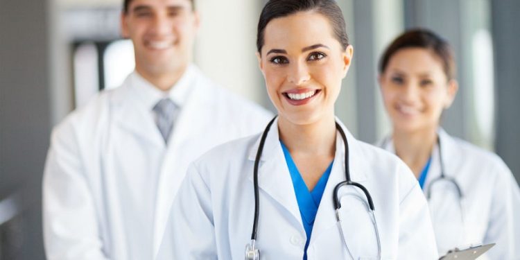 Özel Sağlık Hizmetleri ve Özel Hekimlik Sorunları Masada !