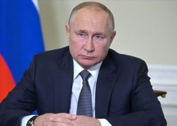 Putin, Ukrayna’ya uranyumlu mühimmat gönderilmesi halinde cevap vereceklerini söyledi