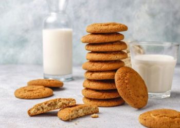 Sadece üç malzeme! En kolay kurabiye tarifi