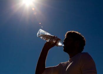 Sıcak yaz günlerinde su tüketimine dikkat