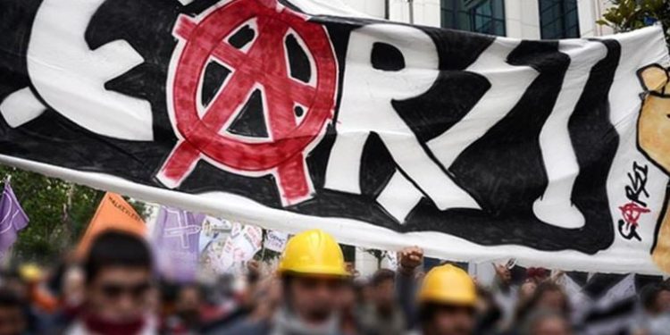 Skandal görüntüler ortaya çıktı: çArşı iddianamesinin savcısı, sahte MİT’çi ve sahte polisle ‘baskın’ yaptı