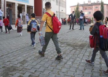 Türkiye Çocuk Araştırması: Ekmek ve makarna ile beslendiler, sanattan uzak kaldılar!