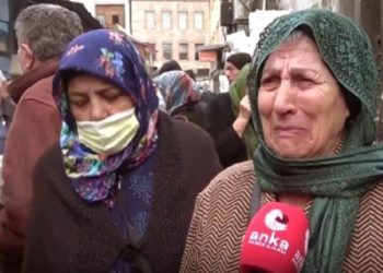 Ucuz et için kuyrukta bekleyen 83 yaşındaki yurttaş isyan etti: Bir de oy istiyorlar!