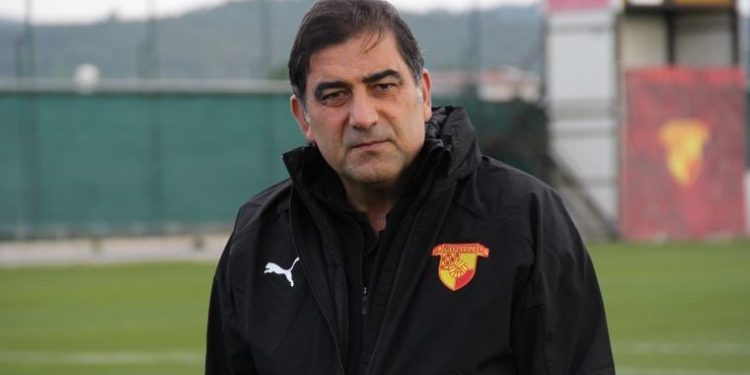 Ünal Karaman kimdir, nereli, kaç yaşında? Ünal Karaman hangi partiden milletvekili adayı oldu? Hangi takımlarda forma giydi?