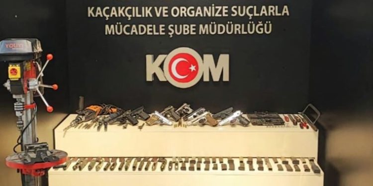 Van’da ‘silah imalatı ve ticareti’ yapanlara operasyon: 2 tutuklama