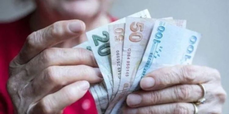 Zamlı emekli maaşları ne zaman yatacak? En düşük emekli maaşı ne kadar oldu?