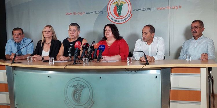 “Geçinemiyoruz, İnsanca Yaşamak İstiyoruz”