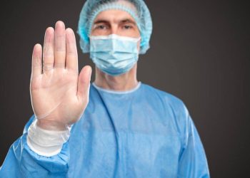 Hekimler, Yeni Şafak, Yeni Akit ve Aydınlık Gazetelerini Şikayet Etti