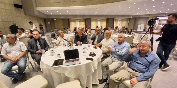 “Memur Sen Memurların Taleplerini Sayın Erdoğan’a Doğru İletmiyor”