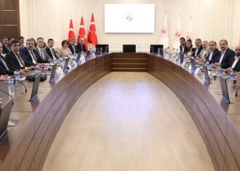 Teklif Müzakere Masasında