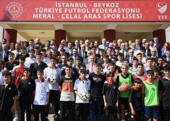 100 Bin Çocuğa Futbol Eğitimi