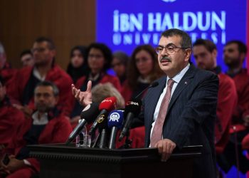 Bakan Tekin, “Durgun Su Kirli Olur”