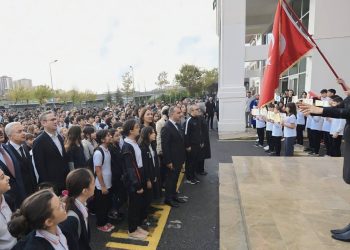 Okullarda Filistin’de Yaşamını Yitiren Çocuklar İçin 1 Dk Saygı Duruşu