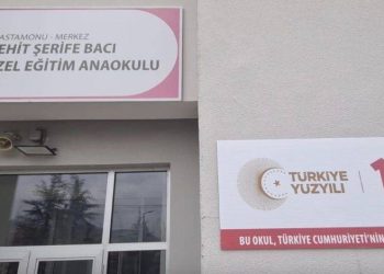 Devlet Okullarına ‘100. Yıl Tabelası’