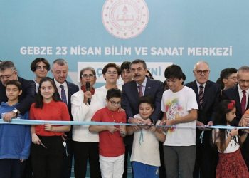 Gebze 23 Nisan Bilim ve Sanat Merkezi Açıldı