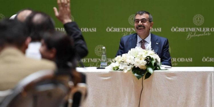 Okul Müfredatı Değişecek Mi ?