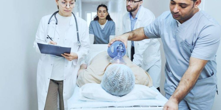 Sağlık Özel Sektörün Tekeline Mi Bırakılıyor ?