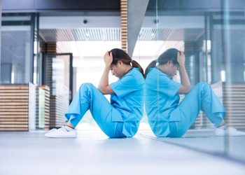 Hemşireye Eş Durumundan Kurumlar Arası Nakil Davasında Önemli Yürütmeyi Durdurma